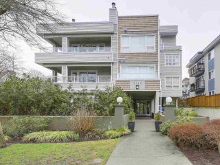 Photo 2: 302 2110 YORK Avenue in Vancouver: Kitsilano Condo for sale in "New York on York" (Vancouver West)  : MLS®# R2149623