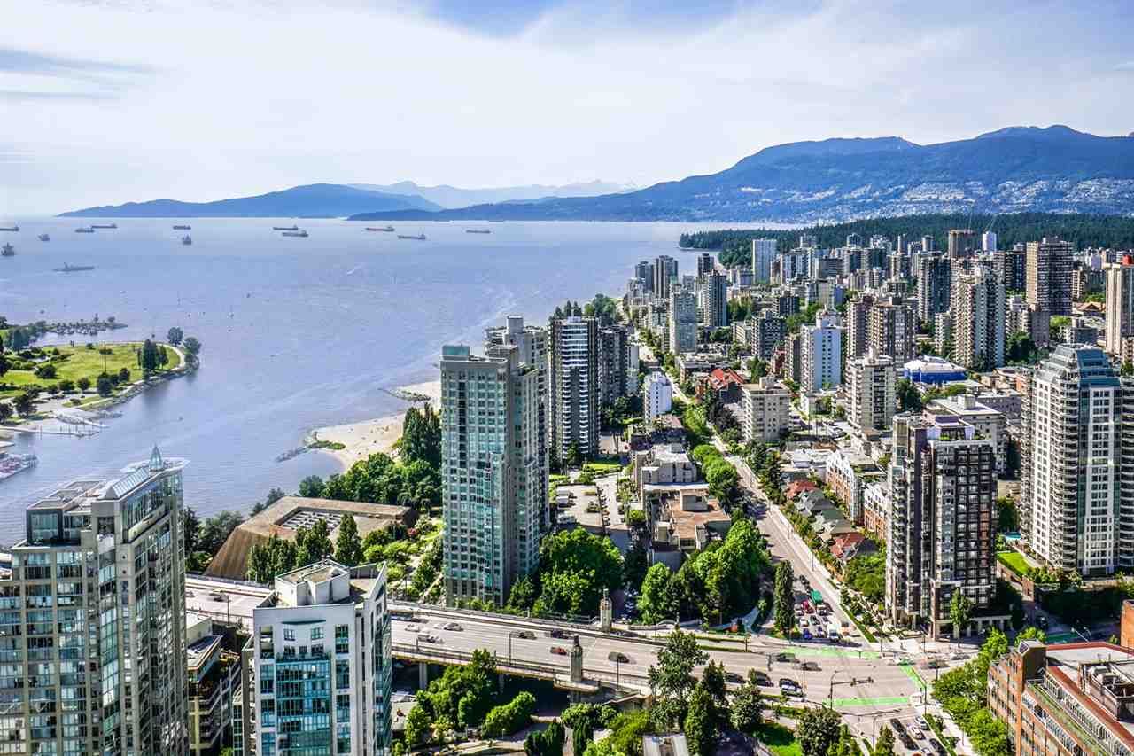Main Photo: 5203 1480 HOWE Street in Vancouver: Yaletown Condo for sale in "VANCOUVER HOUSE" (Vancouver West)  : MLS®# R2739936