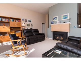 Photo 7: 302 7500 ABERCROMBIE Drive in Richmond: Brighouse South Condo for sale in "WINDGATE COURT" : MLS®# V1121178
