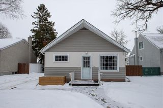 Photo 1: 70 Handyside Avenue in Winnipeg: St Vital Residential for sale (2D)  : MLS®# 202101335