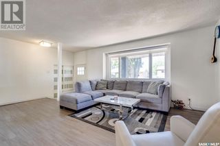 Photo 4: 257 Hanley Crescent in Regina: Normanview Residential for sale : MLS®# SK949864