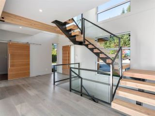 Photo 2: 9 40781 THUNDERBIRD Ridge in Squamish: Garibaldi Highlands House for sale in "Stonehaven" : MLS®# R2220919