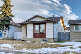 Photo 3: 3727 44 Avenue NE in Calgary: Whitehorn Detached for sale : MLS®# A1172903