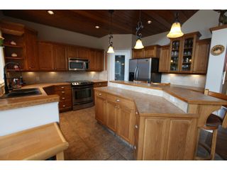 Photo 12: 6817 GRANDVIEW DRIVE in Nelson: House for sale : MLS®# 2475899