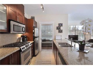 Photo 3: 105 1468 ST ANDREWS Avenue in North Vancouver: Central Lonsdale Condo for sale in "Avondale" : MLS®# V874368