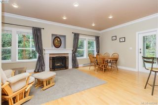 Photo 12: 3613 Pondside Terr in VICTORIA: Co Latoria House for sale (Colwood)  : MLS®# 811459