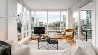 Main Photo: 1904 565 SMITHE Street in Vancouver: Downtown VW Condo for sale in "Vita" (Vancouver West)  : MLS®# R2740627