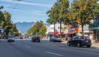 Photo 19: 208 228 E 18TH Avenue in Vancouver: Main Condo for sale in "Newport on Main" (Vancouver East)  : MLS®# R2401458