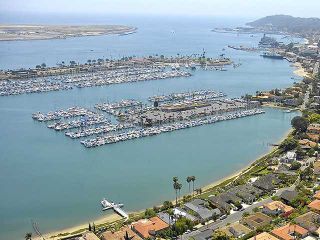 Photo 10: POINT LOMA House for sale : 3 bedrooms : 877 Armada Ter in San Diego