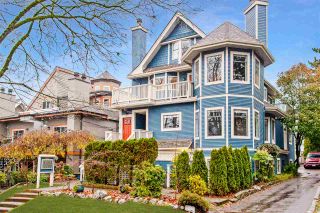 Photo 1: 2423 W 6TH Avenue in Vancouver: Kitsilano Townhouse for sale (Vancouver West)  : MLS®# R2432040