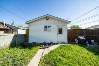 Photo 27: 589 Church Avenue in Winnipeg: House for sale : MLS®# 202313728