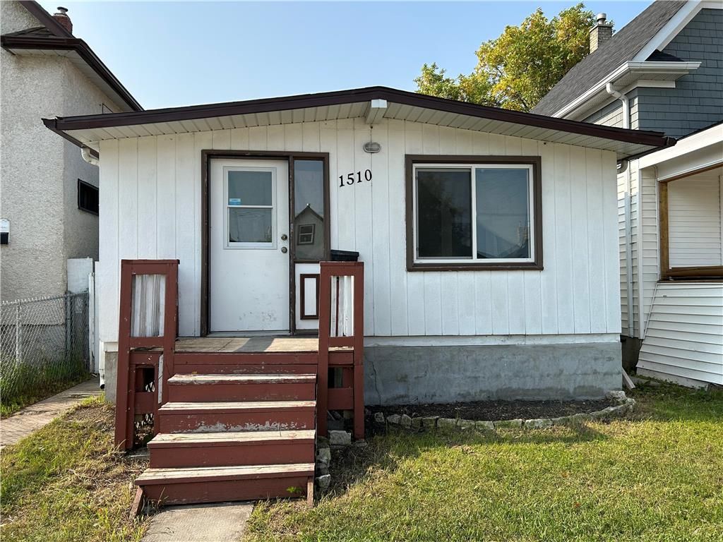 Main Photo: 1510 Alexander Avenue in Winnipeg: Weston Residential for sale (5D)  : MLS®# 202329954