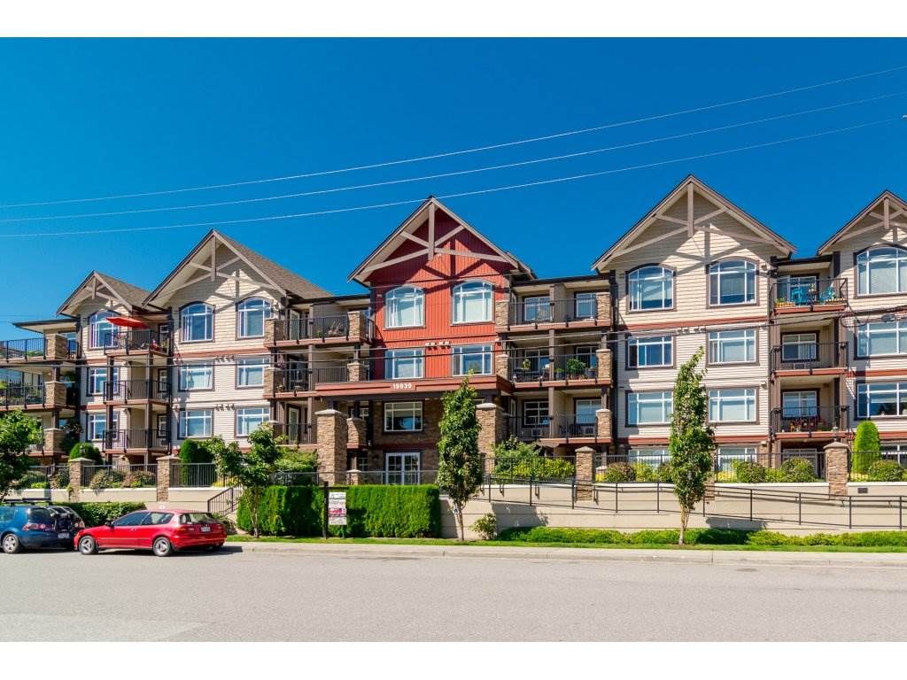 Main Photo: 102 19939 55A Avenue in Langley: Langley City Condo for sale in "Madison Crossing" : MLS®# R2192400