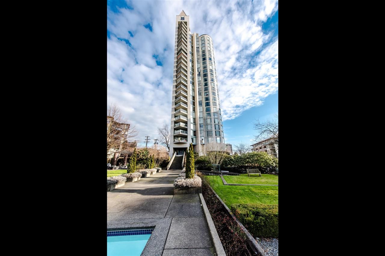 Main Photo: 1401 120 W 2ND STREET in : Lower Lonsdale Condo for sale : MLS®# R2334076