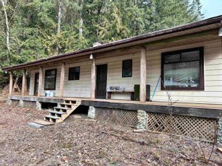 Photo 1: 47221 CHILLIWACK LAKE Road in Chilliwack: Chilliwack River Valley House for sale in "BAKER TRAILS" (Sardis)  : MLS®# R2838365