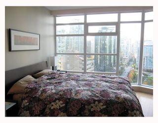 Photo 7: 1901 1205 HASTINGS Street in Vancouver: Coal Harbour Condo for sale in "THE CIELO" (Vancouver West)  : MLS®# V790471