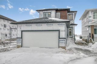 Photo 1: 67 Nuthatch Bay in Winnipeg: Highland Pointe Residential for sale (4E)  : MLS®# 202401534