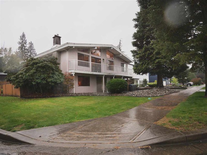 FEATURED LISTING: 944 LINCOLN Avenue Port Coquitlam
