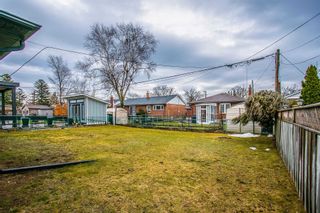 Photo 35: 3 Aberlady Road in Toronto: Stonegate-Queensway House (Bungalow) for sale (Toronto W07)  : MLS®# W5988731