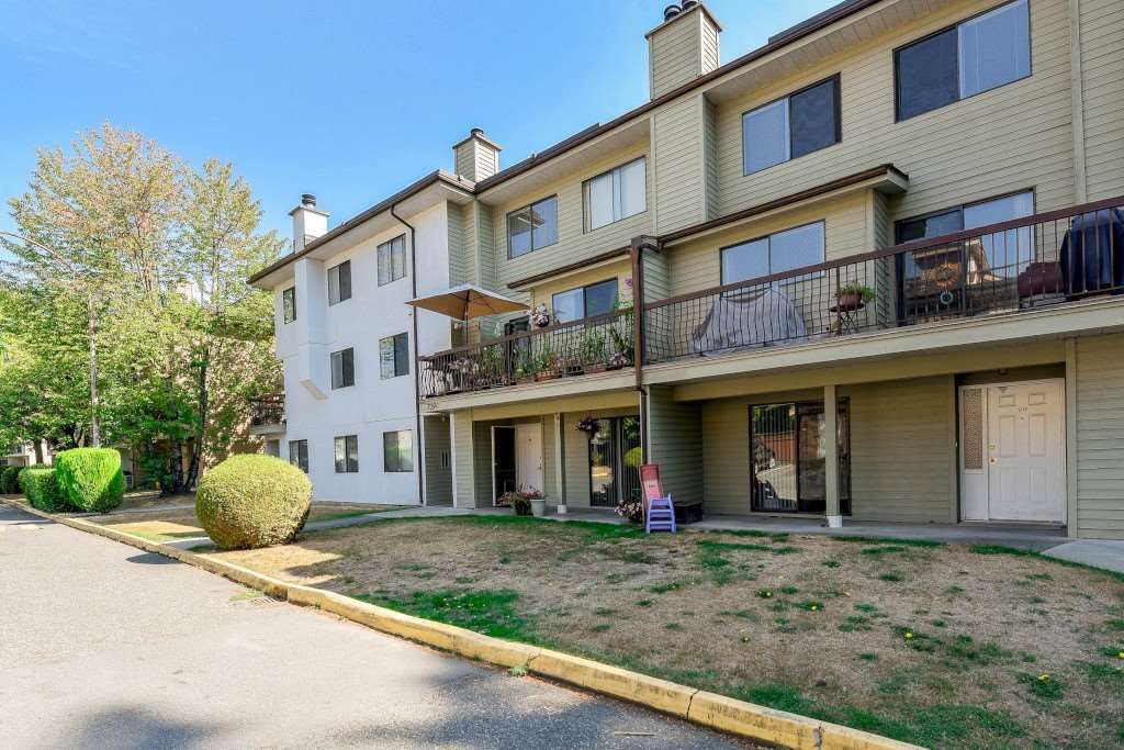 Main Photo: 103 7090 133B STREET in : West Newton Condo for sale : MLS®# R2341858