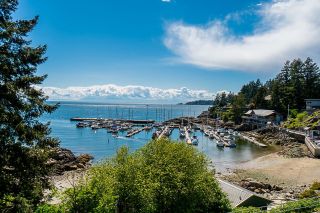 Photo 14: 5717 EAGLE HARBOUR ROAD in West Vancouver: Eagle Harbour House for sale : MLS®# R2692327