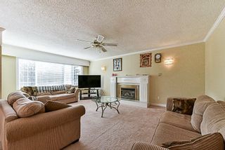 Photo 2: 7027 E BREWSTER Drive in Delta: Sunshine Hills Woods House for sale (N. Delta)  : MLS®# R2215679