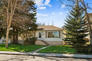 Main Photo: 607 29 Avenue NW in Calgary: Mount Pleasant Detached for sale : MLS®# A2129982