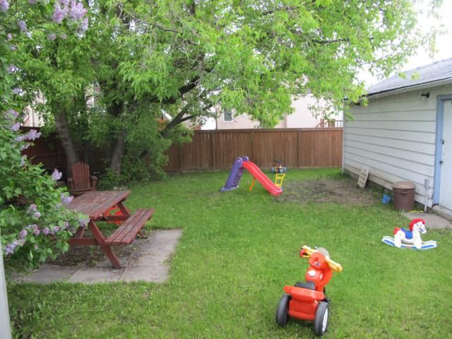 Photo 3: Photos:  in WINNIPEG: West Kildonan / Garden City Residential for sale (North West Winnipeg)  : MLS®# 1111034