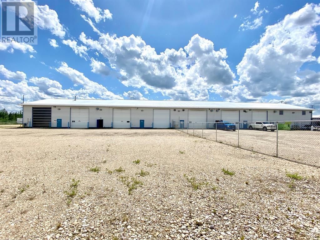 Main Photo: BAY 3, 3419 33 Street in Whitecourt: Industrial for lease : MLS®# A2052461