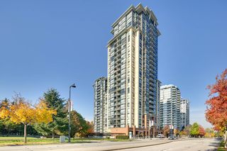 Photo 2: 1710 10777 UNIVERSITY Drive in Surrey: Whalley Condo for sale in "CITY POINT" (North Surrey)  : MLS®# R2355711