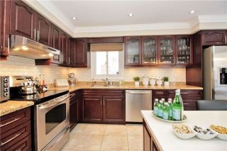 Photo 10: 130 Bendamere Crescent in Markham: Raymerville House (2-Storey) for sale : MLS®# N3673494