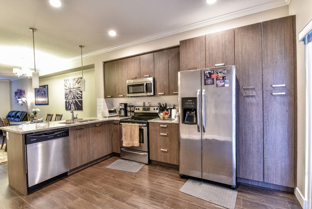 Photo 8: Photos: 130 5888 144 Street in Surrey: Sullivan Station Townhouse for sale : MLS®# R2070718