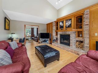 Photo 13: 156 Strathbury Circle SW in Calgary: Strathcona Park Detached for sale : MLS®# A2059097