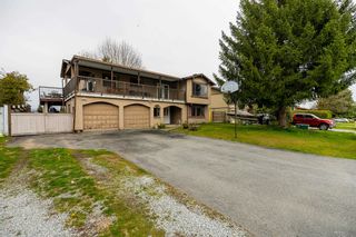 Photo 2: 19779 116A Avenue in Pitt Meadows: South Meadows House for sale : MLS®# R2772075