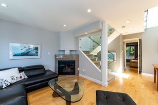 Photo 5: 1106 ST. GEORGES Avenue in North Vancouver: Central Lonsdale Townhouse for sale : MLS®# R2460985