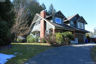 Photo 1: 898 Frayne Rd in MILL BAY: ML Mill Bay House for sale (Malahat & Area)  : MLS®# 808068