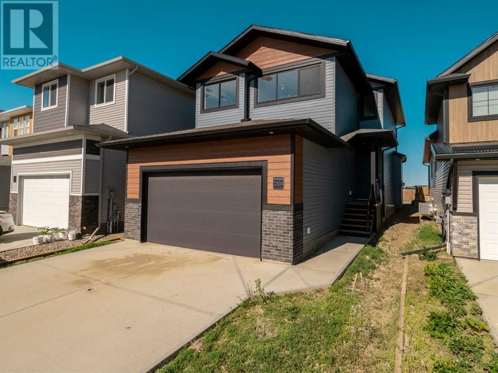 Main Photo: 2504 45 Street S in Lethbridge: House for sale : MLS®# A1219429
