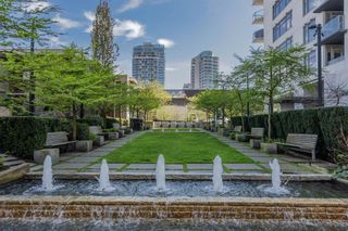 Photo 18: 1503 1320 CHESTERFIELD Avenue in North Vancouver: Central Lonsdale Condo for sale in "VISTA PLACE" : MLS®# R2264630