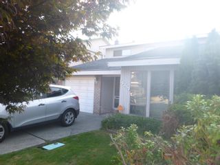 Photo 2: 10860 HOLLYMOUNT Drive in Richmond: Steveston North House for sale : MLS®# R2718645