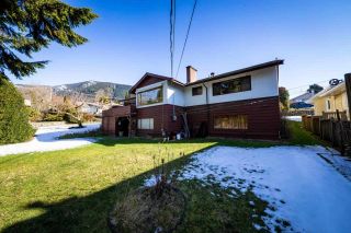 Photo 4: 4449 DERBY Place in North Vancouver: Forest Hills NV House for sale : MLS®# R2343475