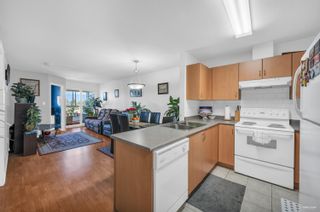 Photo 4: PH8 5438 RUPERT Street in Vancouver: Collingwood VE Condo for sale in "QUEENSLAND" (Vancouver East)  : MLS®# R2661253