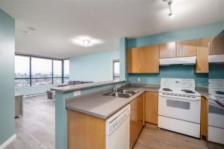 Photo 8: 1509 5288 MELBOURNE Street in Vancouver: Collingwood VE Condo for sale in "Emerald Park Place" (Vancouver East)  : MLS®# R2525897
