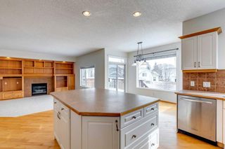 Photo 16: 36 Somerside Bay SW in Calgary: Somerset Detached for sale : MLS®# A2116903