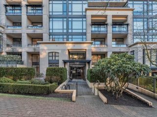 Main Photo: 501 9380 UNIVERSITY Crescent in Burnaby: Simon Fraser Univer. Condo for sale in "ONE UNIVERSITY CRESCENT" (Burnaby North)  : MLS®# R2784936