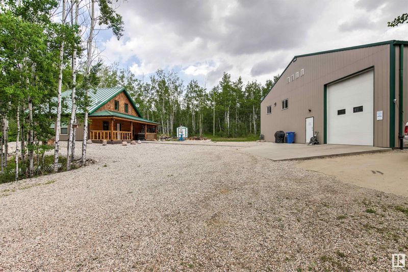FEATURED LISTING: 54007 RGE RD 272 Rural Sturgeon County