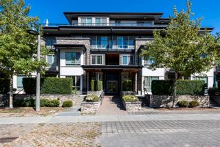 Photo 1: 104 7418 BYRNEPARK Walk in Burnaby: South Slope Townhouse for sale (Burnaby South)  : MLS®# R2721270