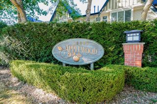 Photo 1: 60 18883 65 Avenue in Surrey: Cloverdale BC Townhouse for sale in "APPLEWOOD (BY POLYGON)" (Cloverdale)  : MLS®# R2725344