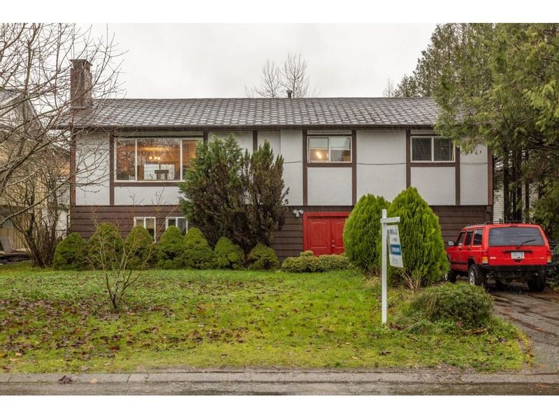 FEATURED LISTING: 17836 57 Avenue Surrey