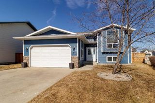 Main Photo: 27 Keith Close: Red Deer Detached for sale : MLS®# A2120230