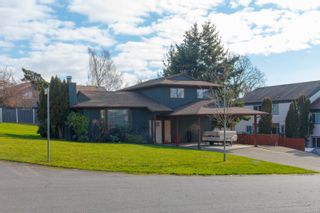 Photo 2: 4279 Burbank Cres in Saanich: SW Northridge House for sale (Saanich West)  : MLS®# 865741